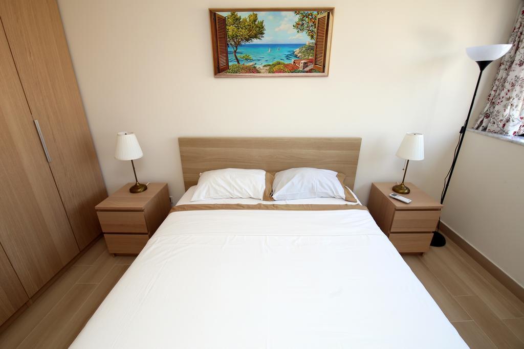 Catania Wonderful Etnaview Apartment ภายนอก รูปภาพ